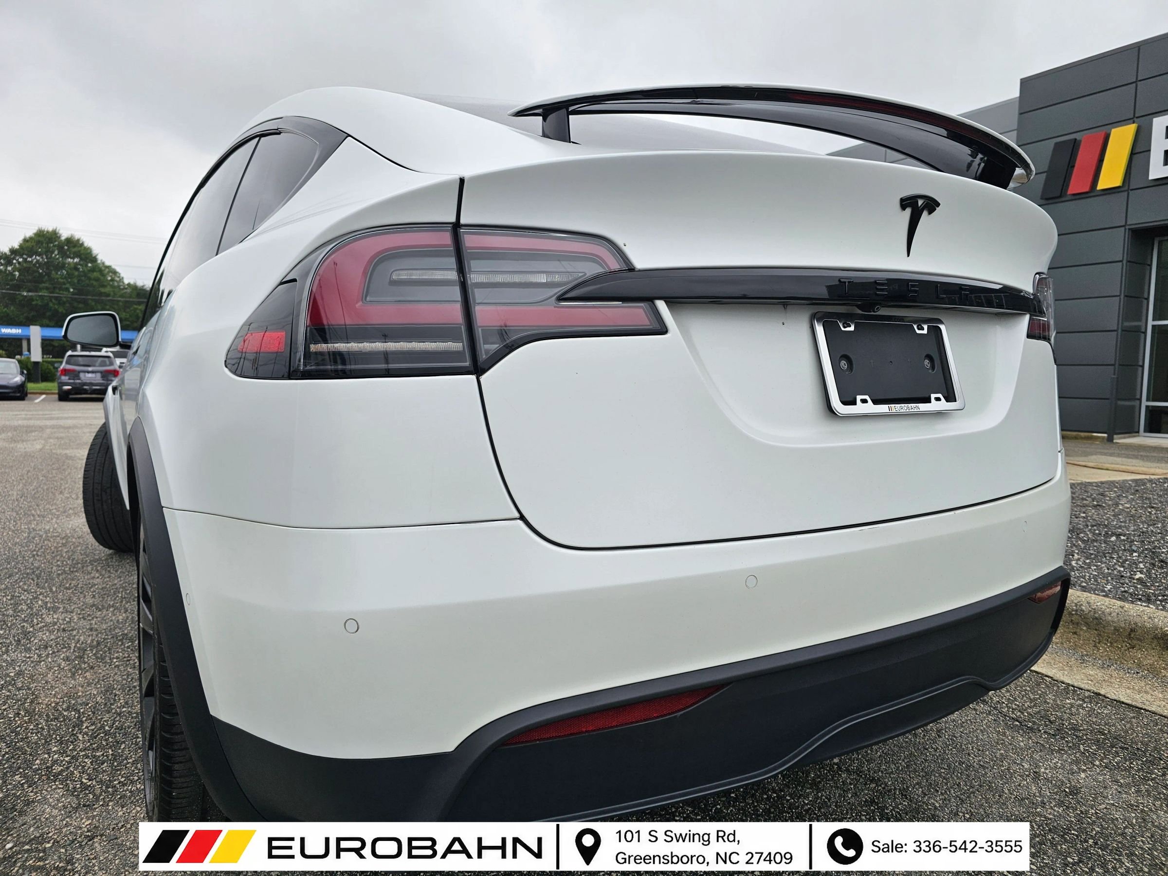 Used 2022 Tesla Model X AWD/4WD image 3