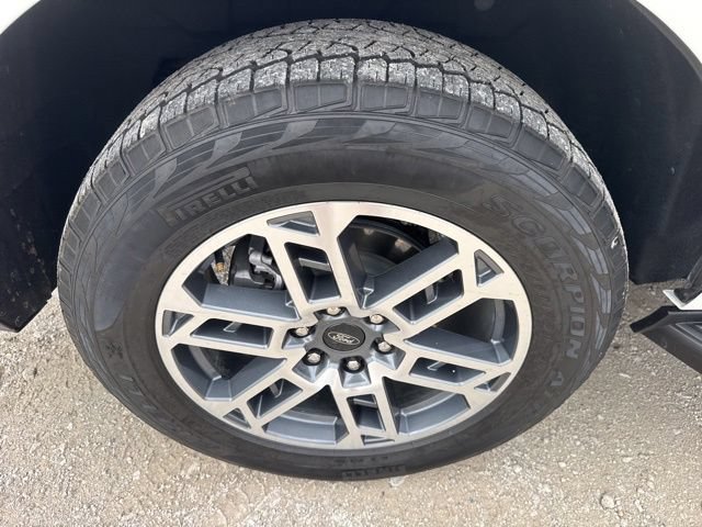 Used 2025 Ford Expedition Active AWD/4WD image 30