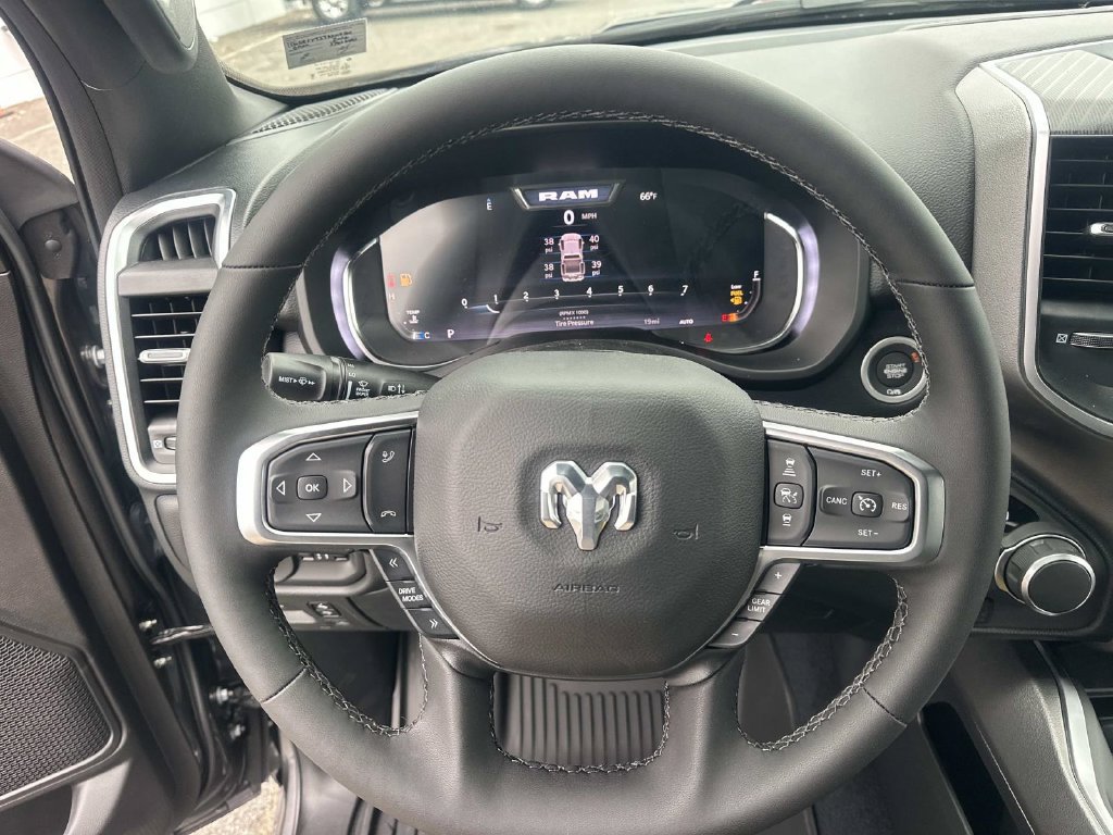 New 2026 RAM 1500 Big Horn AWD/4WD image 25