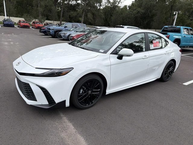 New 2026 Toyota Camry Hybrid FWD image 5