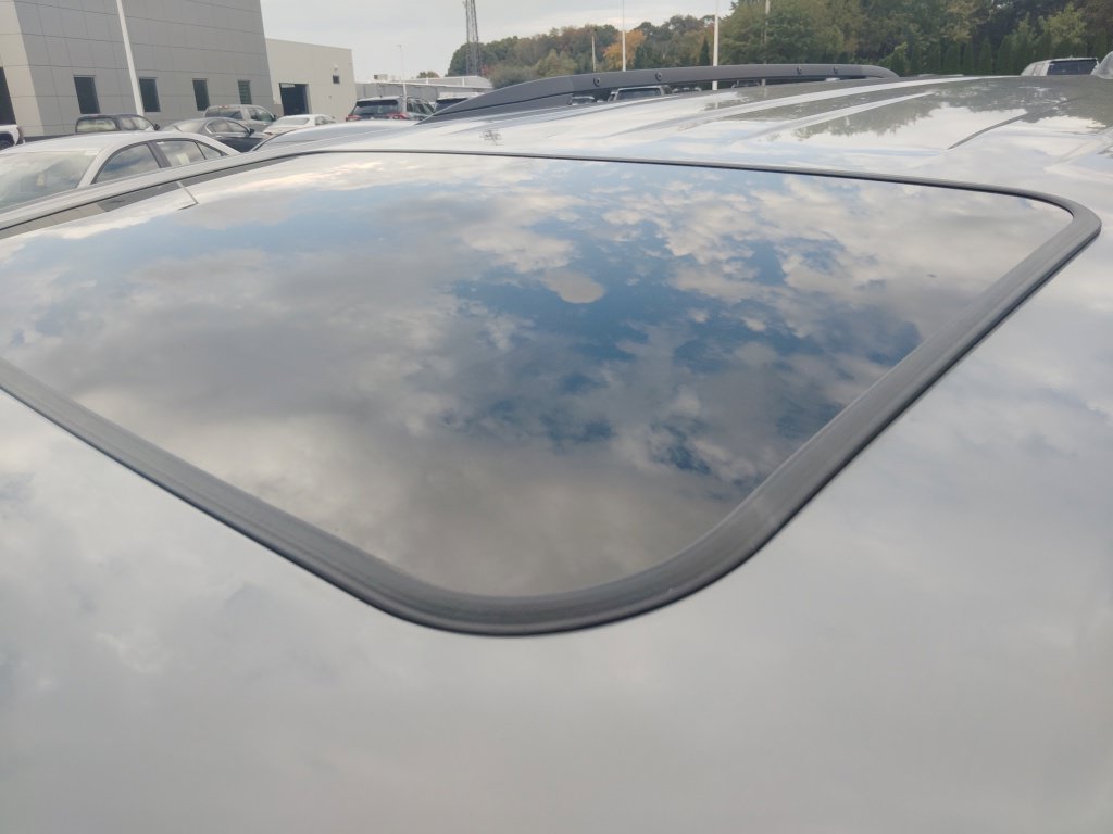 New 2026 Toyota Sienna XSE AWD/4WD image 5