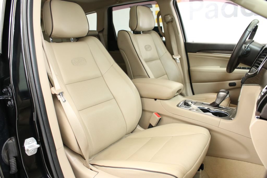 Used 2021 Jeep Grand Cherokee Overland AWD/4WD image 31