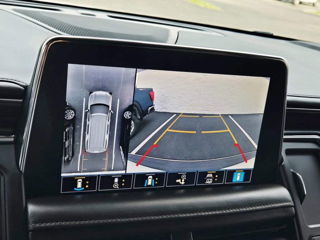 Used 2021 Chevrolet Tahoe High Country w/ Premium Package image 32