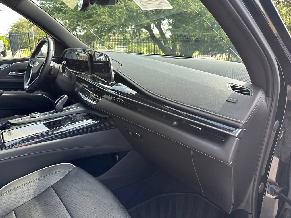 Used 2021 Cadillac Escalade Sport RWD image 42