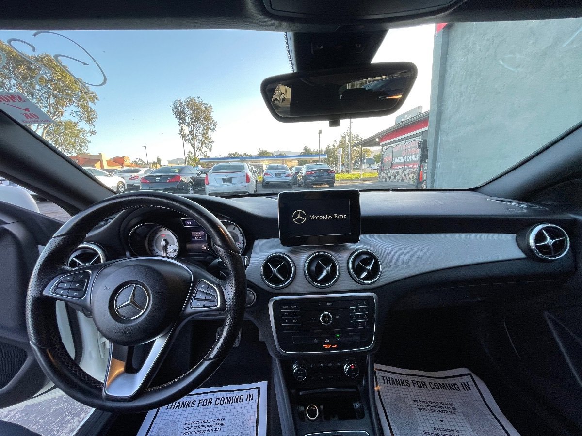 Used 2016 Mercedes-Benz CLA 250 image 10
