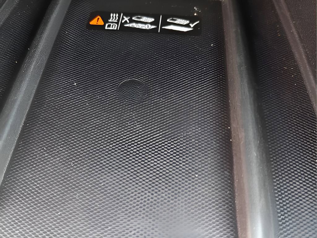 Used 2023 Chevrolet Traverse LT w/ LPO, Floor Liner Package image 23