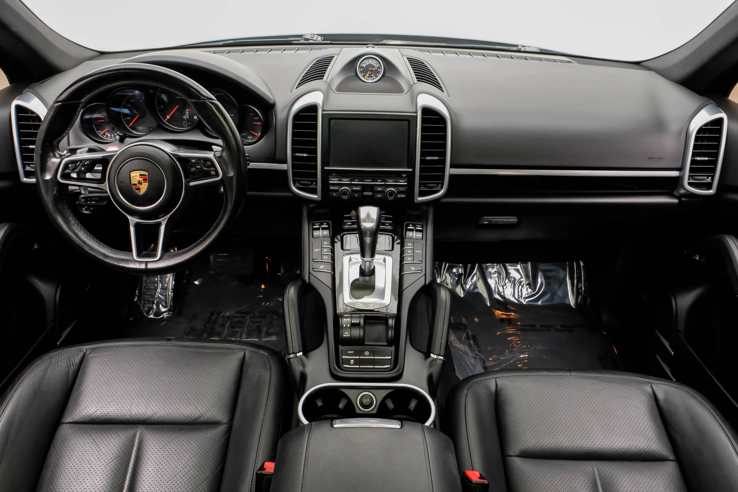 Used 2016 Porsche Cayenne AWD/4WD image 14