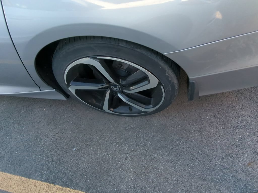Used 2019 Honda Accord Sport image 5