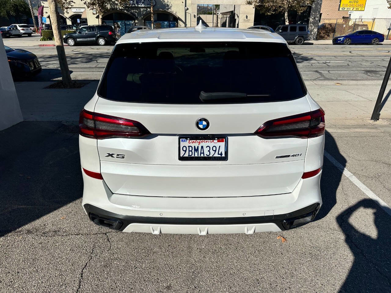 Used 2022 BMW X5 sDrive40i w/ M Sport Package image 10