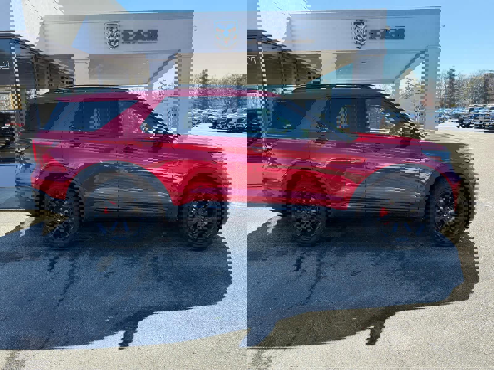Used 2020 Ford Explorer ST w/ ST Street Pack image 11