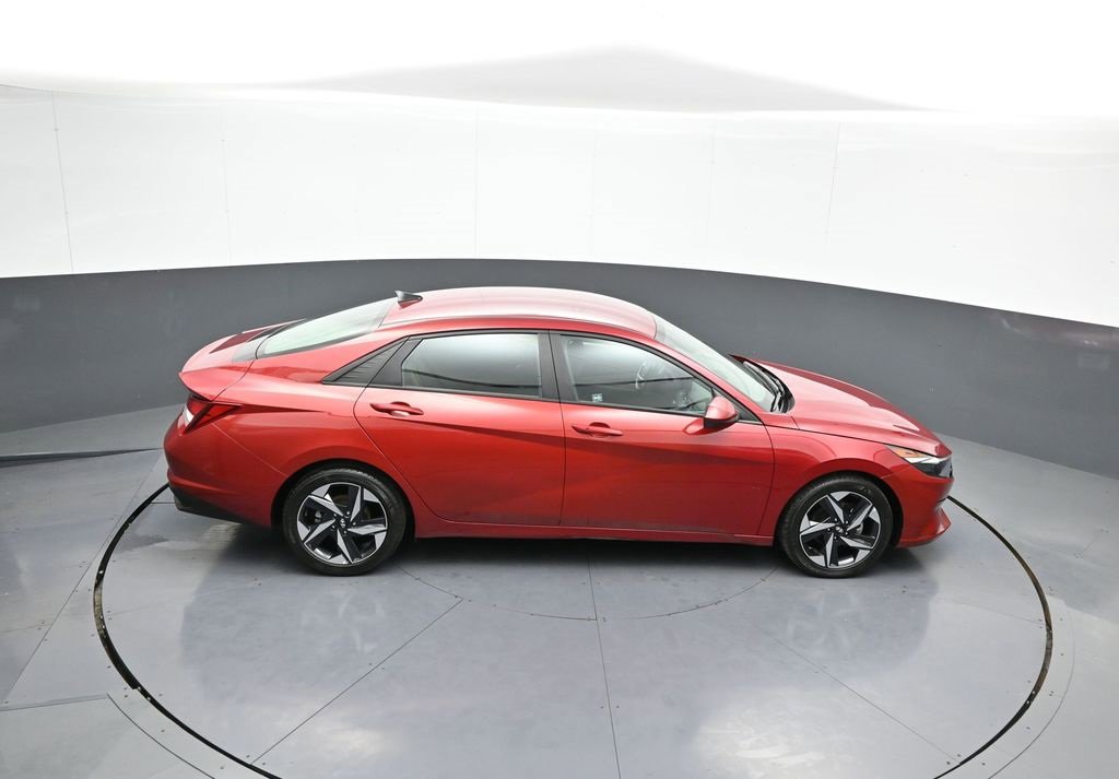 Certified 2023 Hyundai Elantra SEL w/ Convenience Package image 36