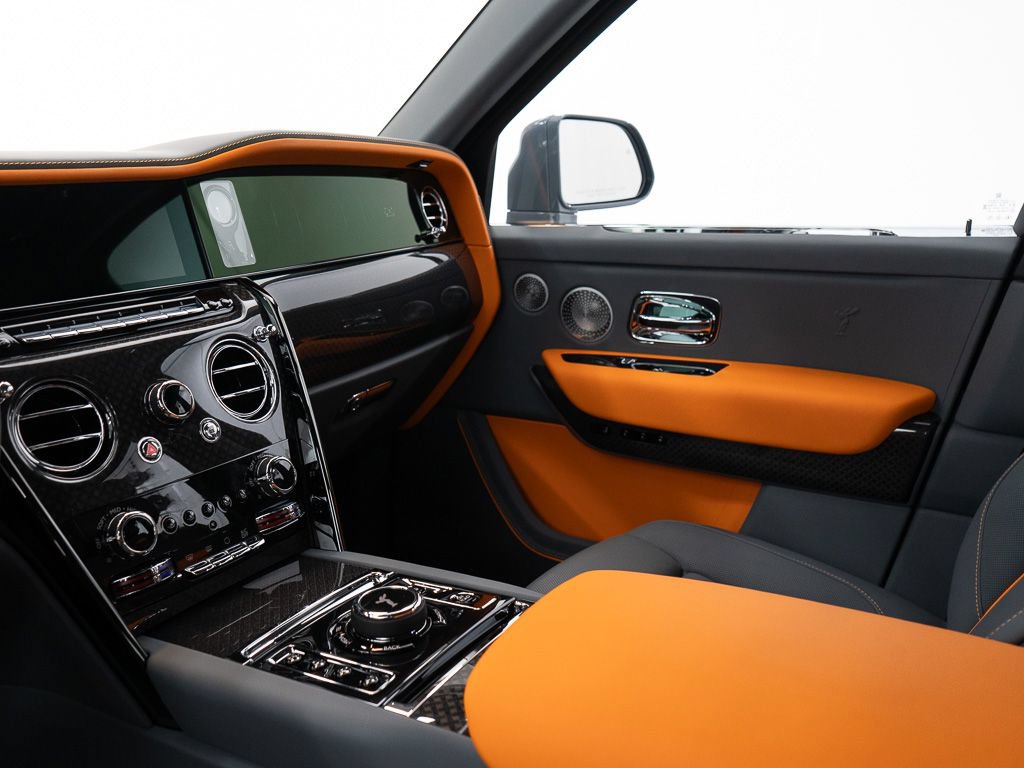New 2027 Rolls-Royce Cullinan Black Badge AWD/4WD image 41