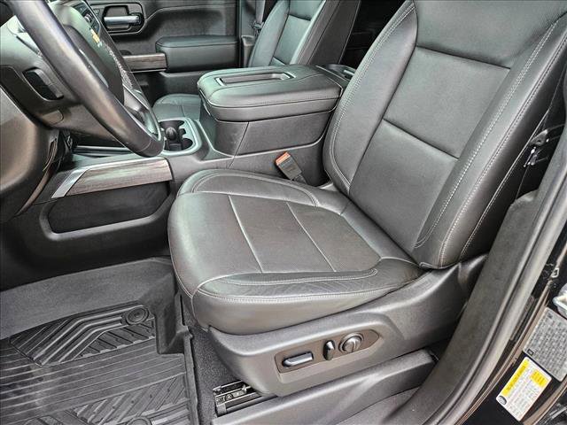 Used 2020 Chevrolet Silverado 2500 LTZ w/ Technology Package image 16