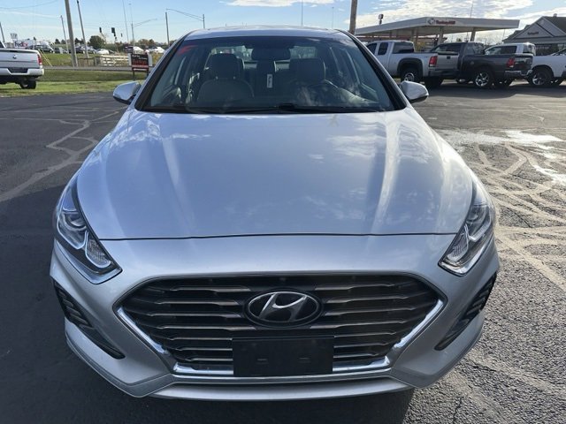 Used 2018 Hyundai Sonata Limited w/ Cargo Package image 2