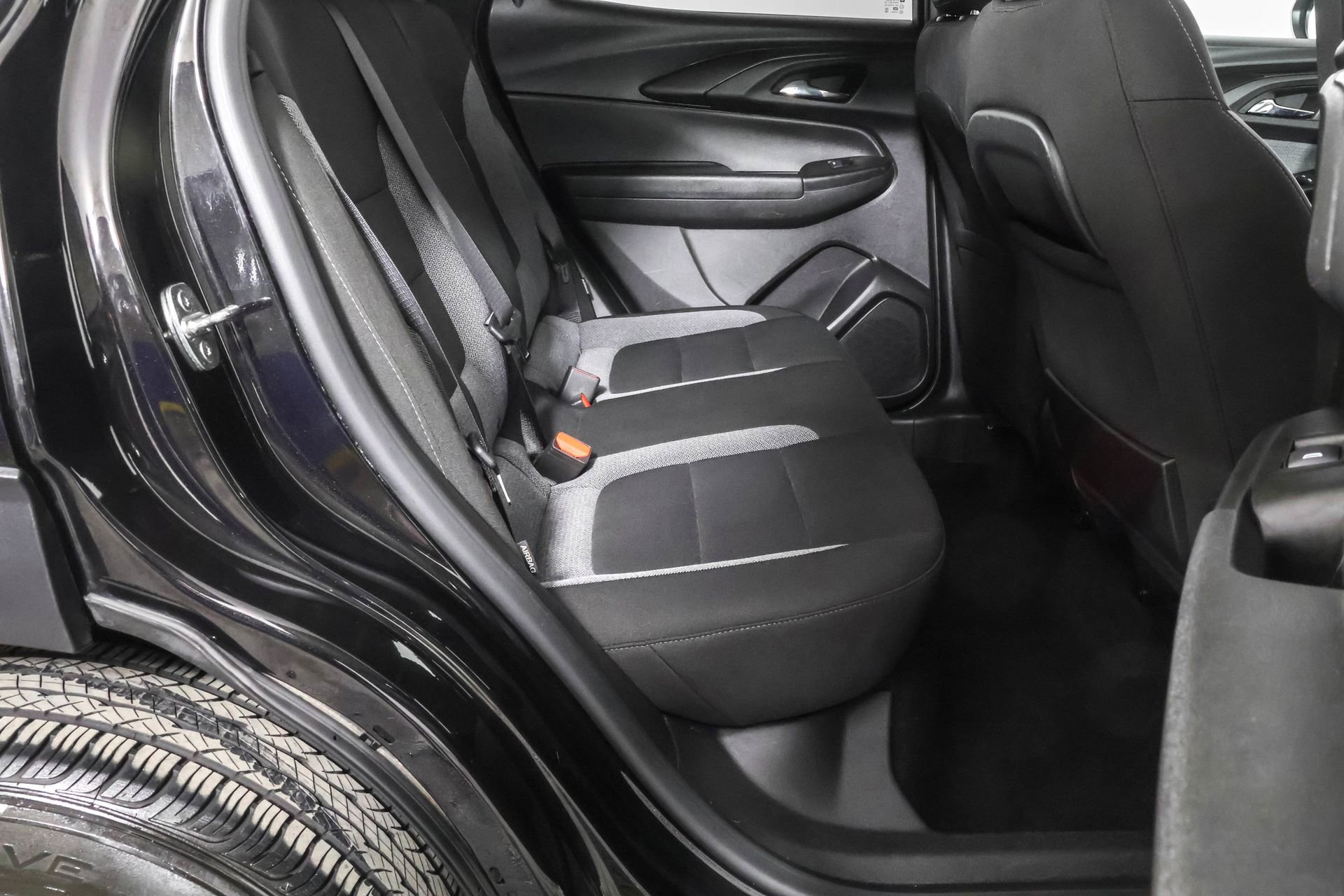 Used 2023 Chevrolet TrailBlazer LT image 39