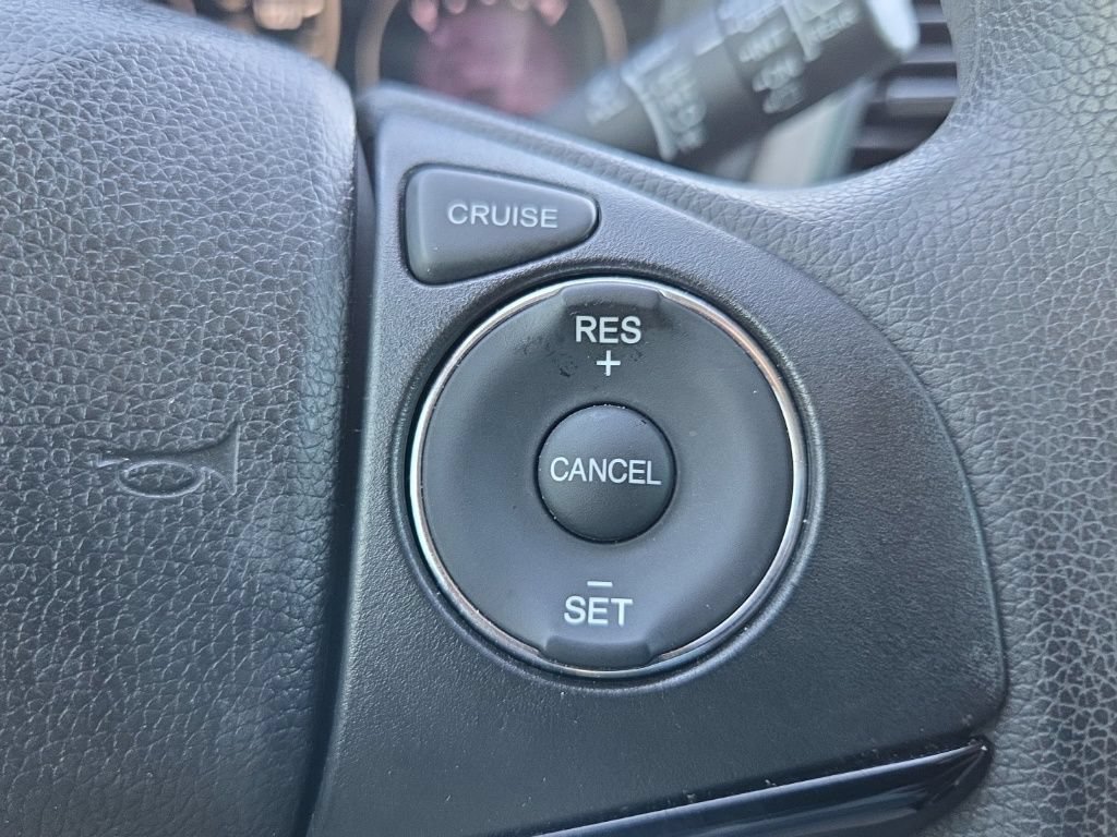 Used 2018 Honda HR-V LX image 29
