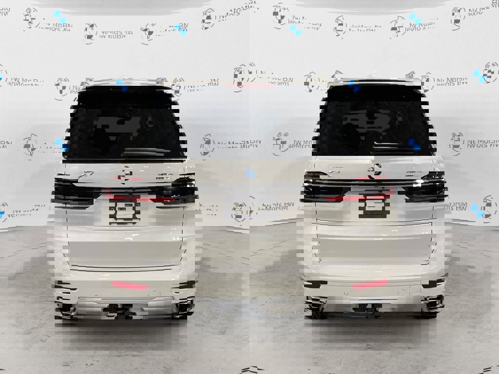 New 2026 BMW X7 xDrive40i image 4