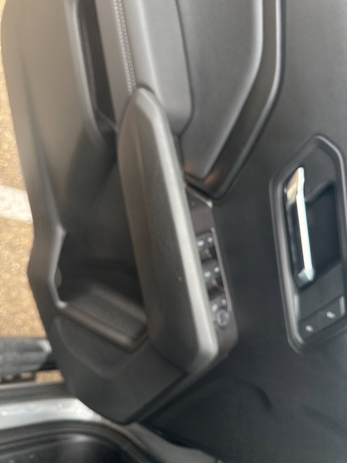 Used 2026 Chevrolet Colorado LT RWD image 16