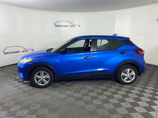 Certified 2025 Nissan Kicks Play S FWD image 6