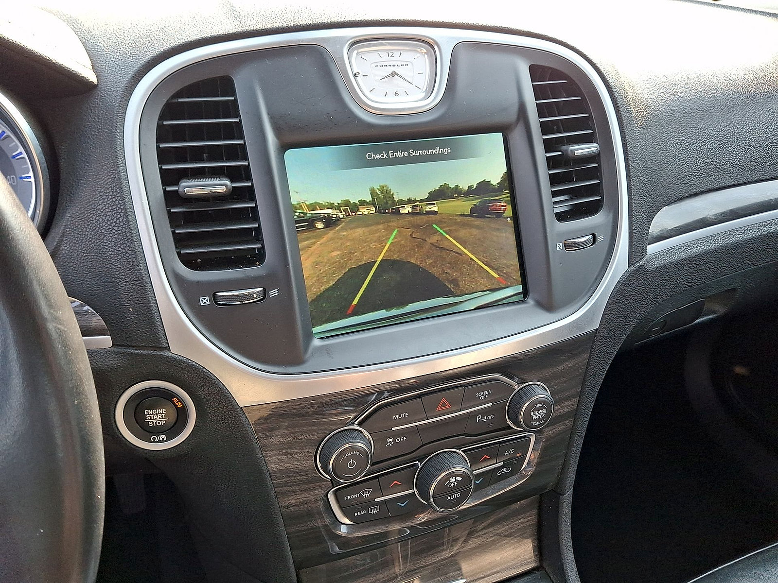 Used 2021 Chrysler 300 Touring L AWD/4WD image 15
