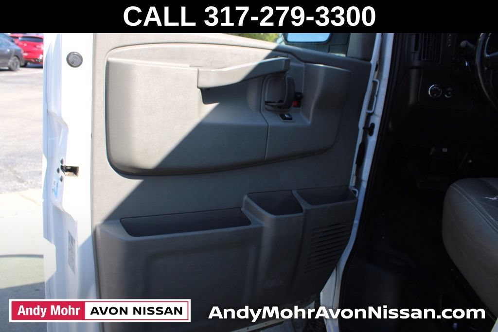 Used 2021 Chevrolet Express 2500 w/ Driver Convenience Package RWD image 19