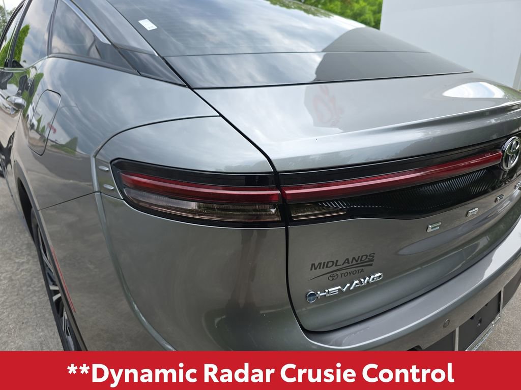 Used 2024 Toyota Crown Limited AWD/4WD image 9