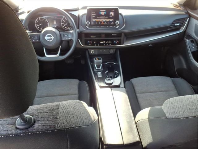 Used 2023 Nissan Rogue SV image 6