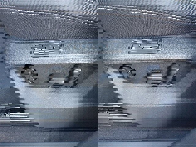 Certified 2023 Volkswagen Atlas Cross Sport SEL image 20