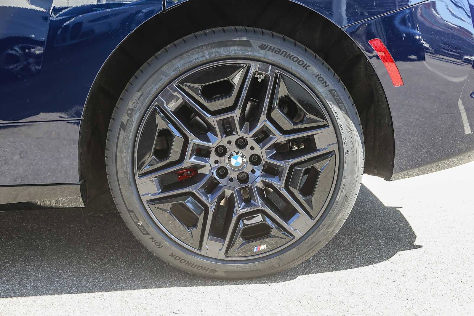 New 2026 BMW iX xDrive45 w/ M Sport Package image 8