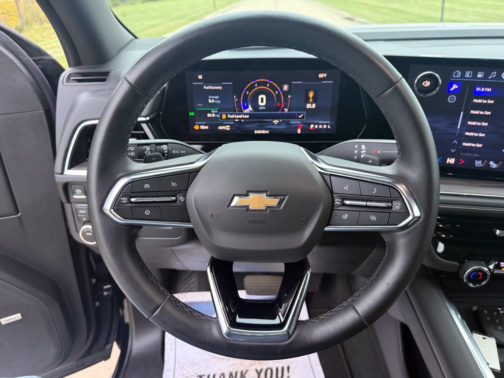Used 2026 Chevrolet Suburban Premier AWD/4WD image 31