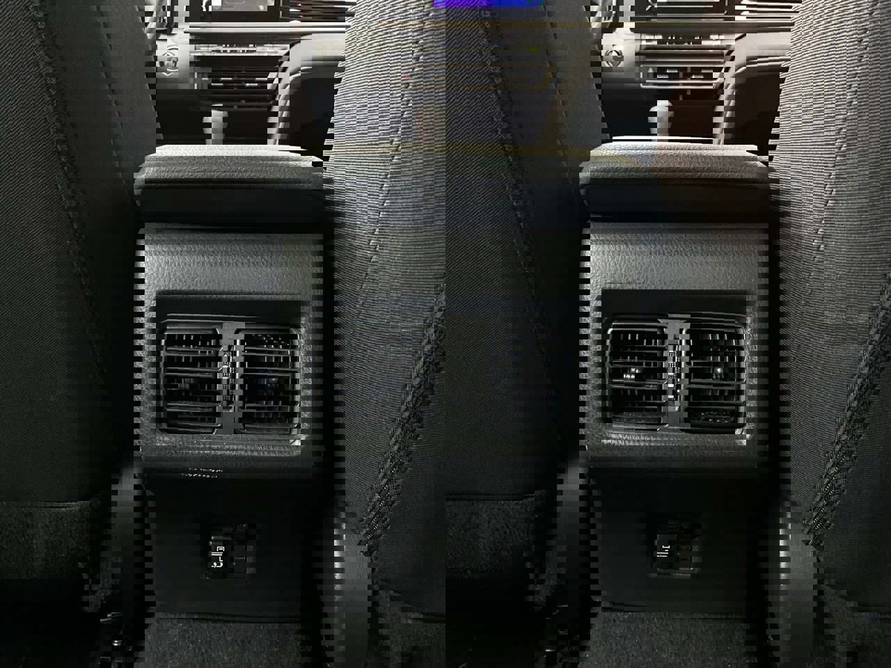 Used 2025 Toyota Camry LE image 12