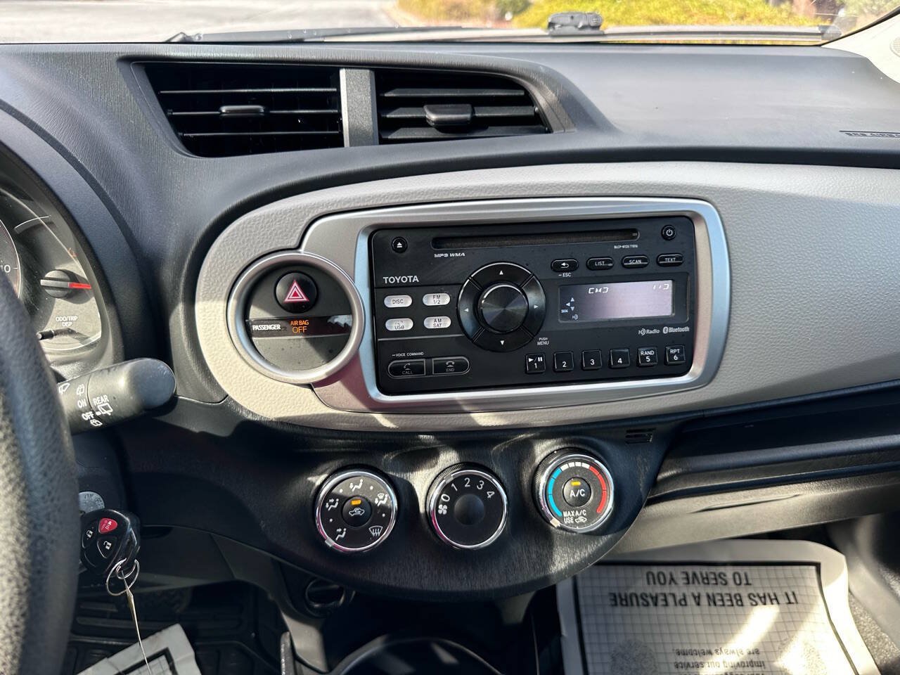 Used 2014 Toyota Yaris L FWD image 16