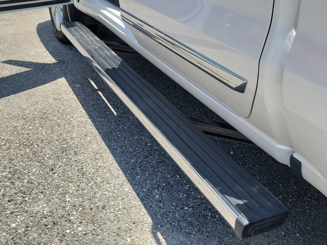 Certified 2025 Chevrolet Silverado 1500 High Country w/ High Country Premium Package AWD/4WD image 9