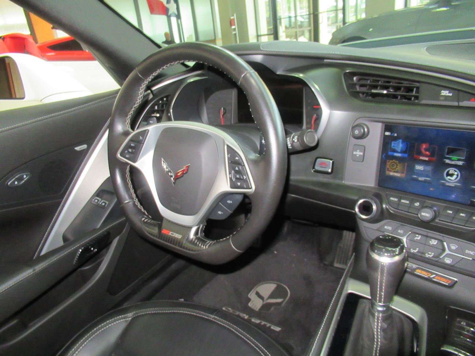 Used 2019 Chevrolet Corvette Z06 RWD image 12