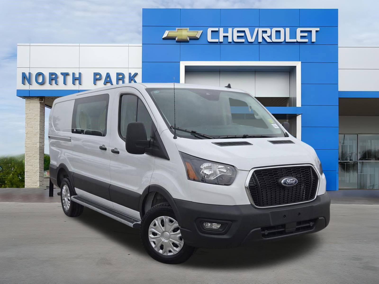 Used 2025 Ford Transit 250 Low Roof w/ Exterior Upgrade Package RWD image 1