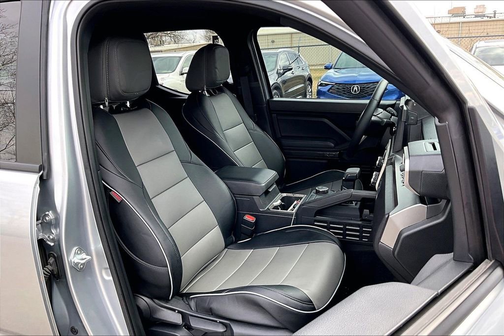 Used 2024 Toyota Tacoma TRD Sport image 10