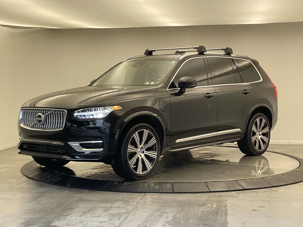 Used 2024 Volvo XC90 T8 Ultimate w/ Protection Package Premier AWD/4WD image 1