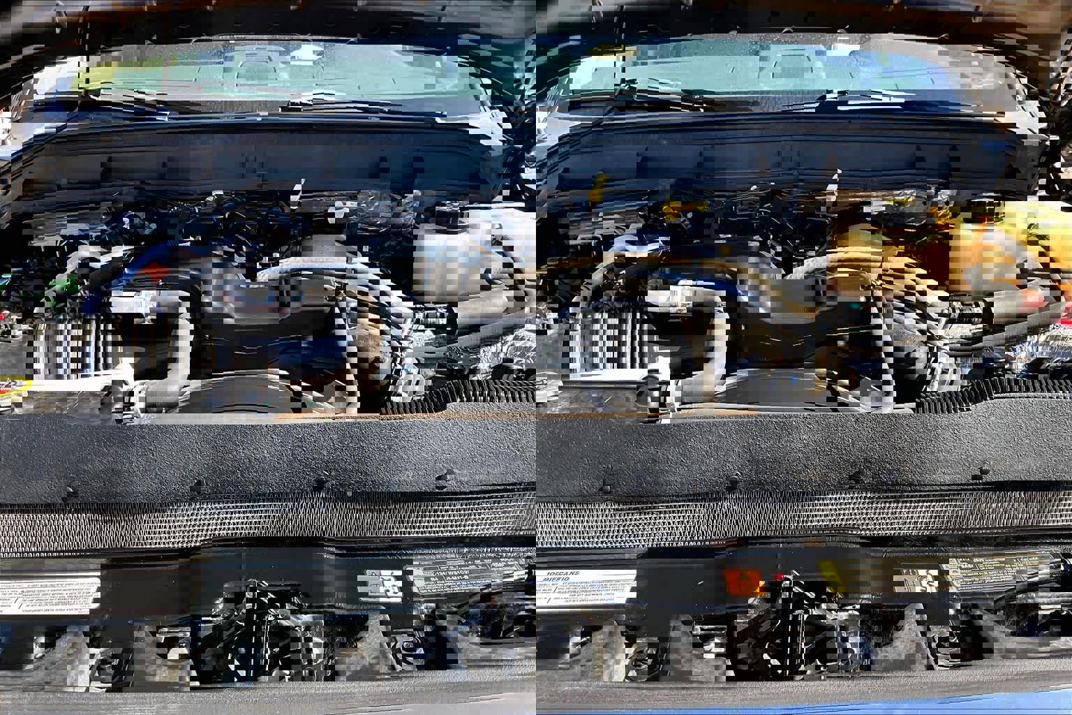 Used 2015 Ford F250 Lariat w/ Lariat Ultimate Package image 32