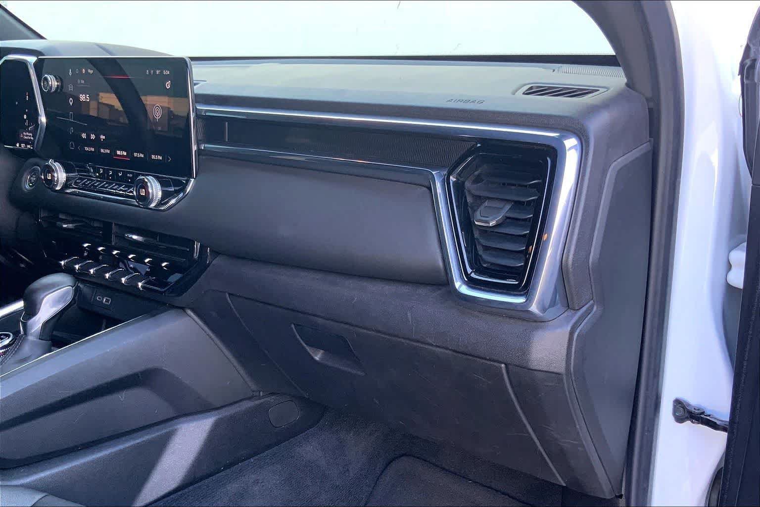 Used 2023 GMC Canyon Elevation w/ Elevation Premium Package AWD/4WD image 23