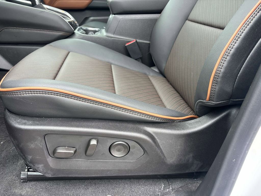 New 2026 GMC Canyon AT4 w/ Technology Plus Package image 7