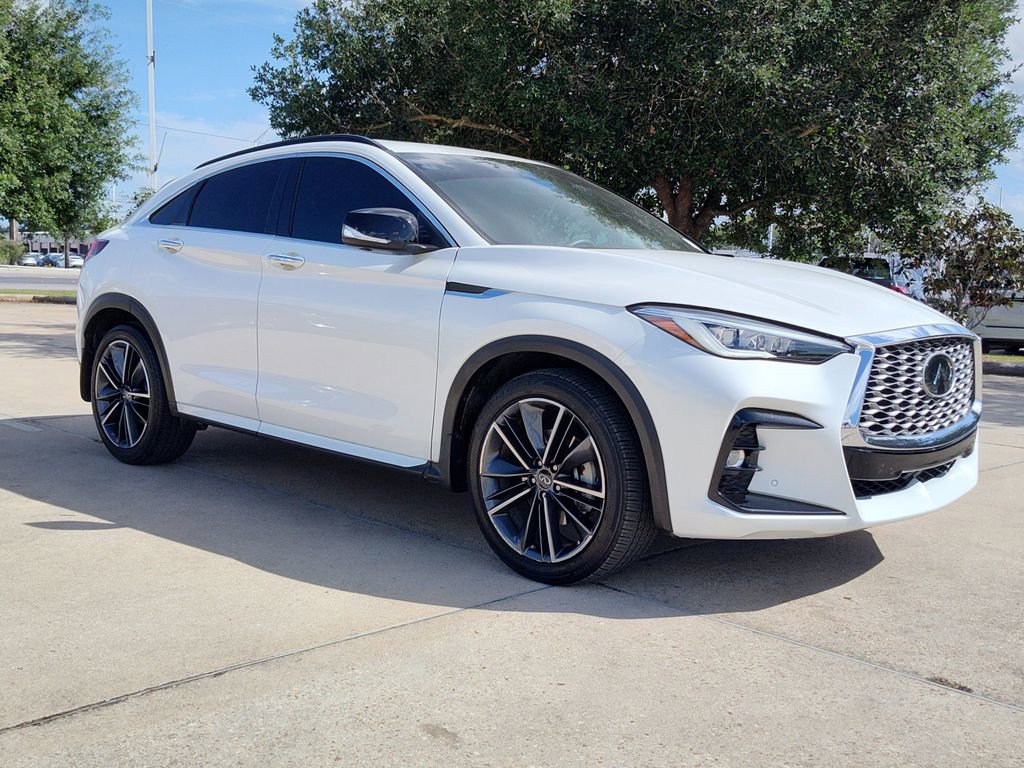 Used 2025 INFINITI QX55 Essential w/ Cargo Package image 14