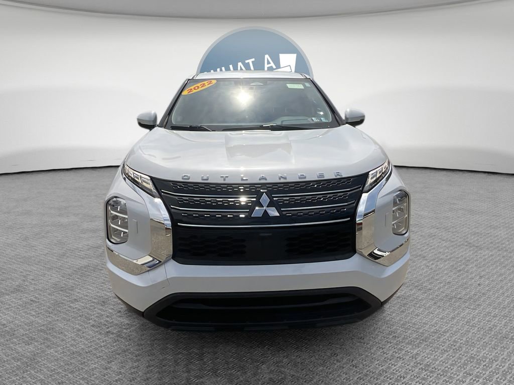 Used 2022 Mitsubishi Outlander ES AWD/4WD image 9
