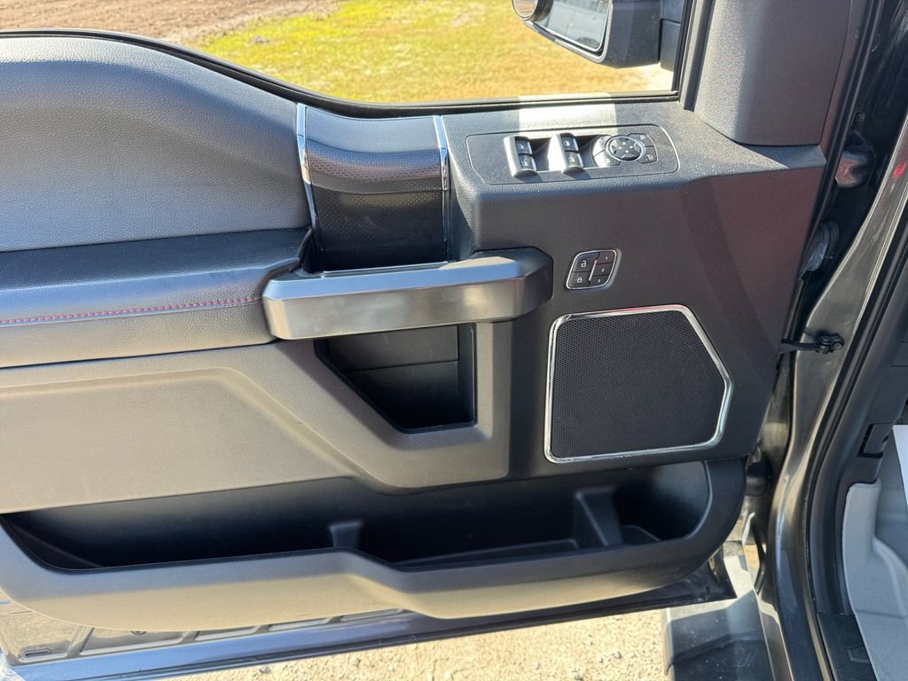 Used 2017 Ford F150 Lariat image 22