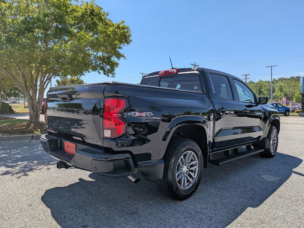 Used 2024 Chevrolet Colorado LT w/ LT Convenience Package II image 8