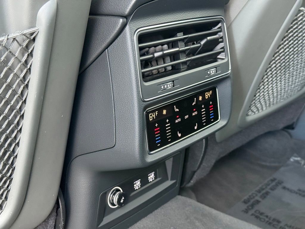 Used 2019 Audi Q8 Premium Plus AWD/4WD image 18