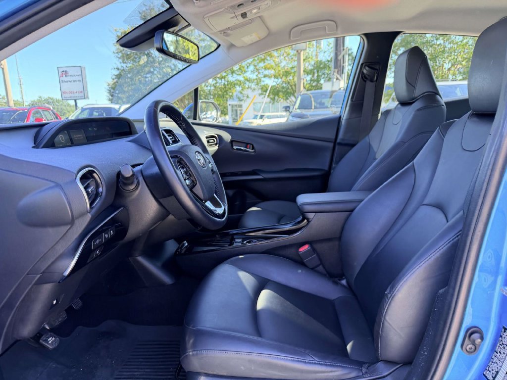 Used 2022 Toyota Prius XLE AWD/4WD image 19