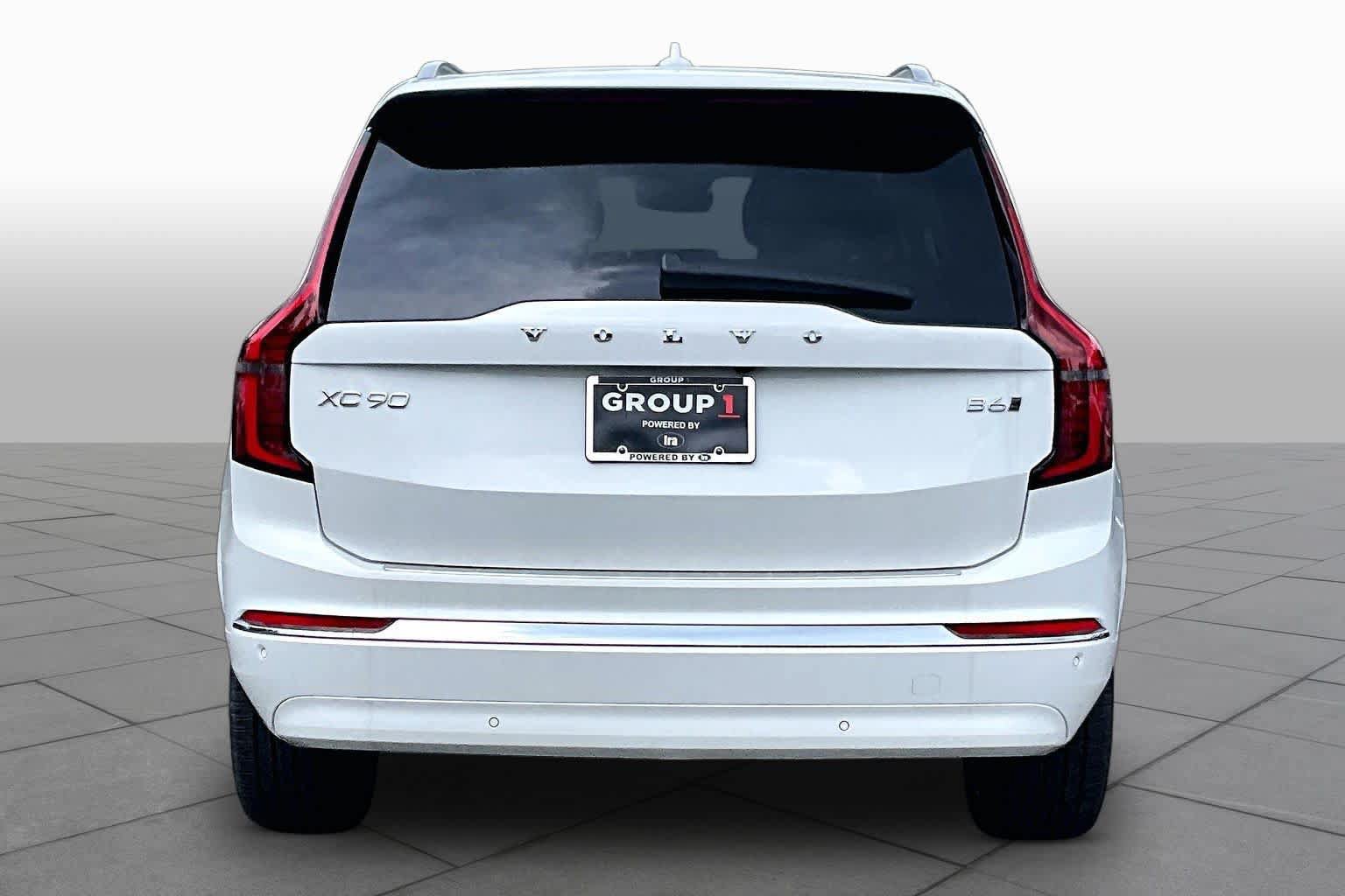 New 2026 Volvo XC90 B6 Plus w/ Protection Package Premier AWD/4WD image 4
