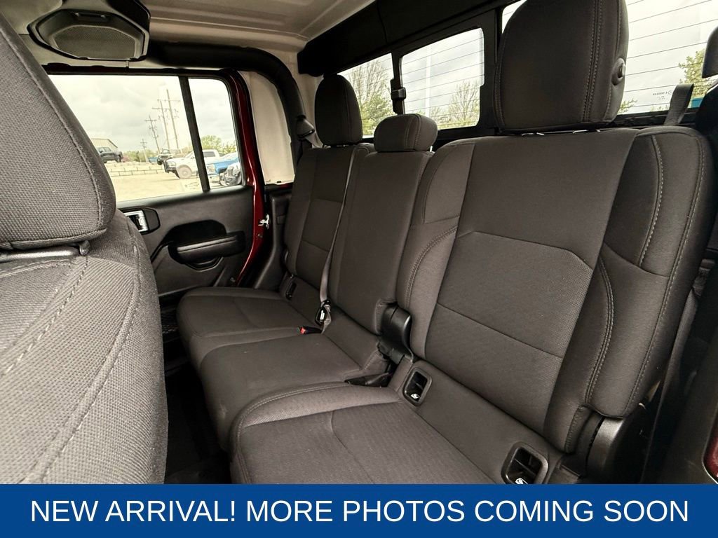 Used 2022 Jeep Gladiator Willys image 19