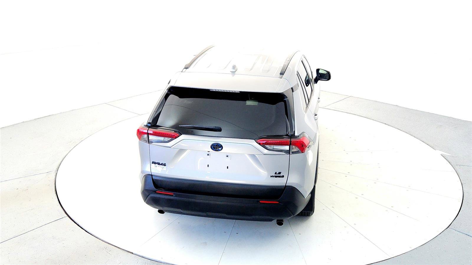 Certified 2022 Toyota RAV4 LE image 17