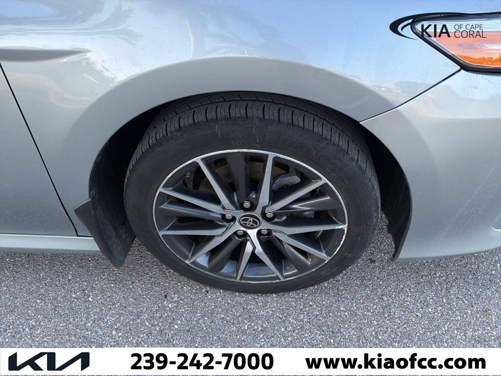 Used 2023 Toyota Camry XLE w/ Navigation Package image 11